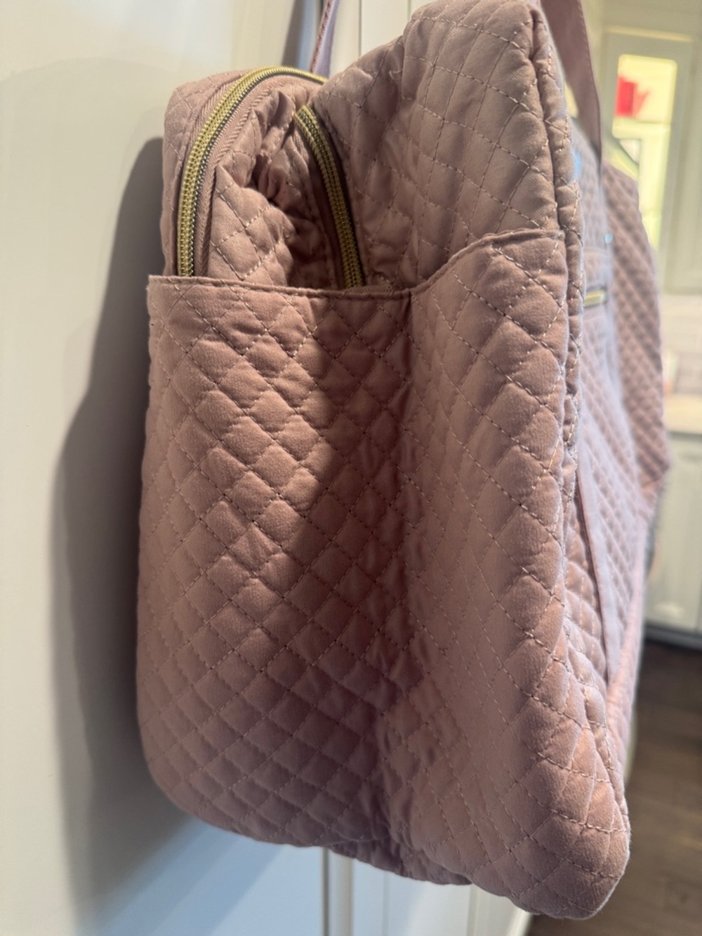 Bagsmart Blush Pink Quilted Weekender Bag - Picture 6 of 11